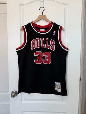 Mitchell & Ness Chicago Bulls Scottie Pippen #33 Jersey XL